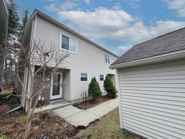 212 Locust Hill