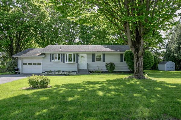 17 Mountain View Boulevard