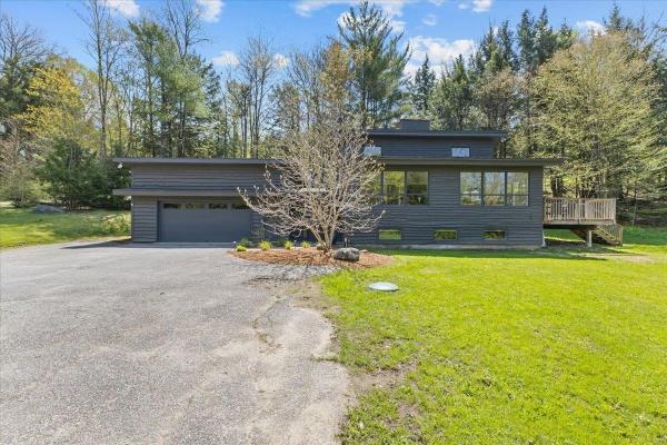 28 Wood Road
